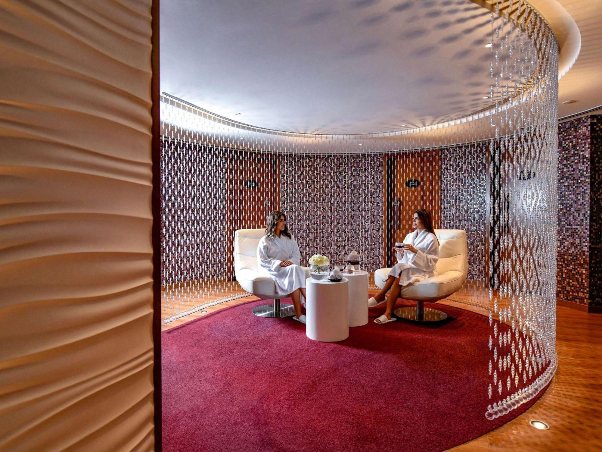 Moevenpick Hotel Bahrain Muharraq Extérieur photo The relaxation room at the spa