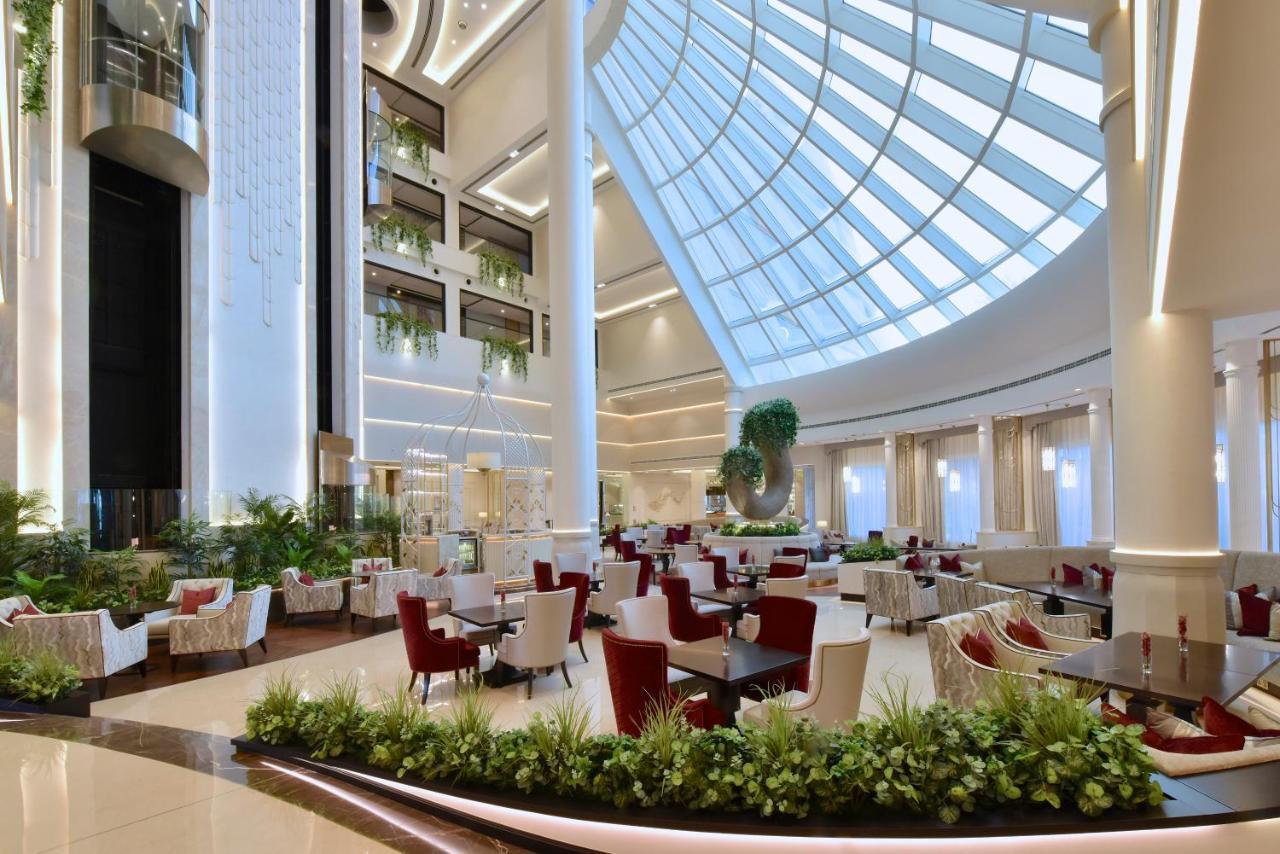 Moevenpick Hotel Bahrain Muharraq Extérieur photo Lobby